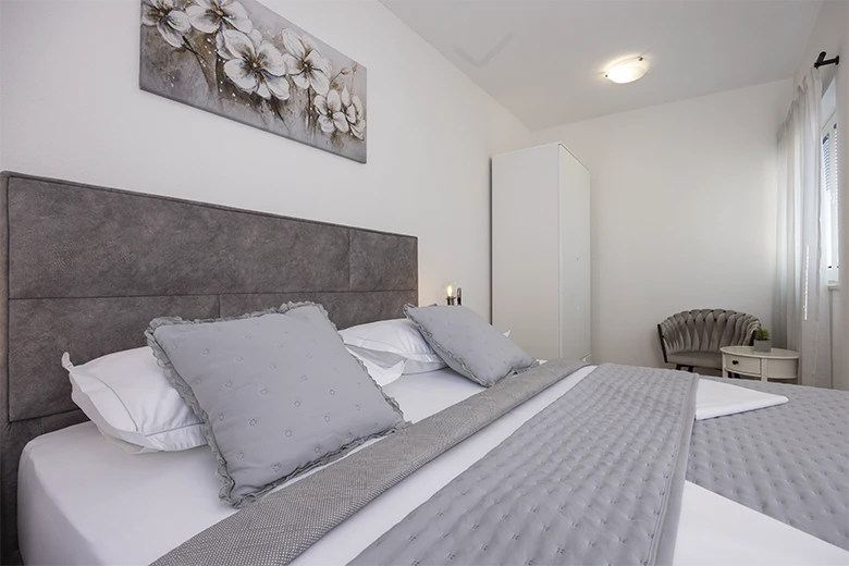 Apartments Villa Ambasador, Brela - bedroom