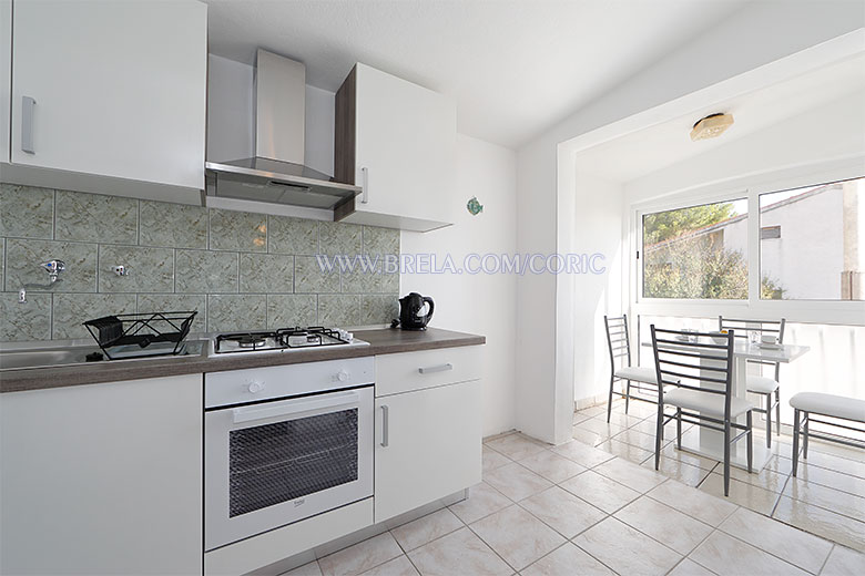 Apartments �ori�, Brela - kitchen