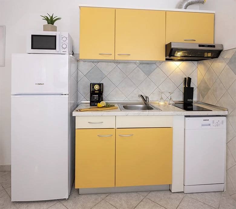 Apartments StoMarica, Brela - kitchen