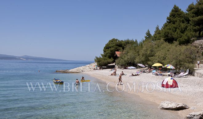 nearest beach, beach in front of house, Brela &Scaron;ćit