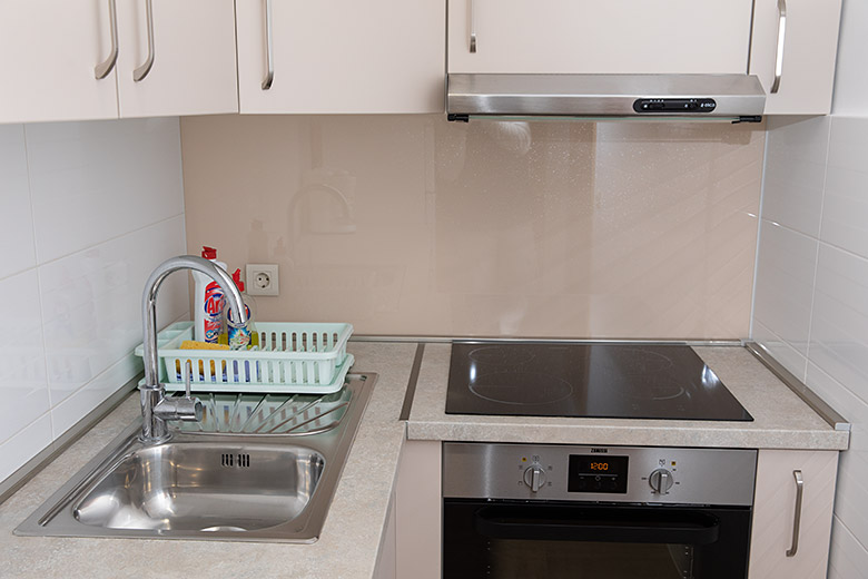 Apartments Kate, Brela - kitchen