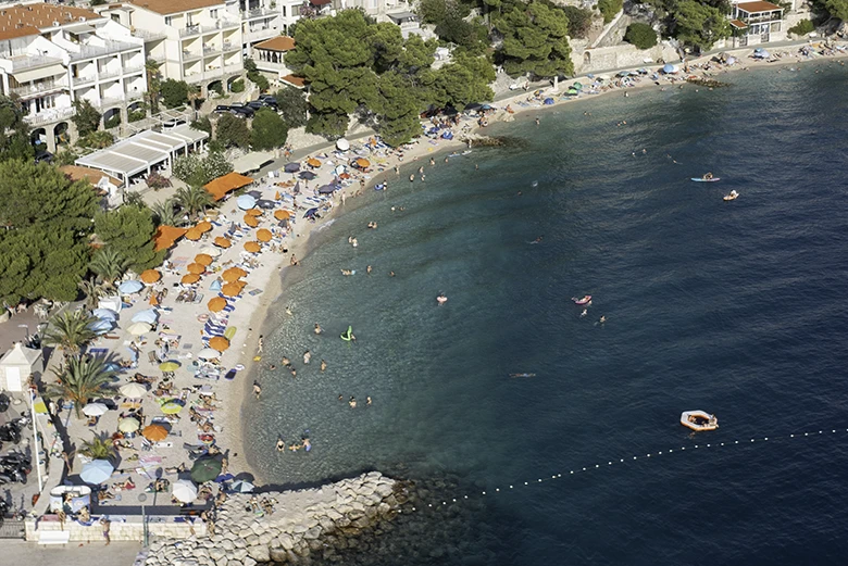Beach Jakiruša, Brela