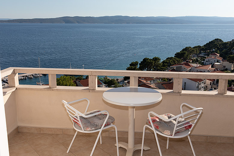 baclony with seaview