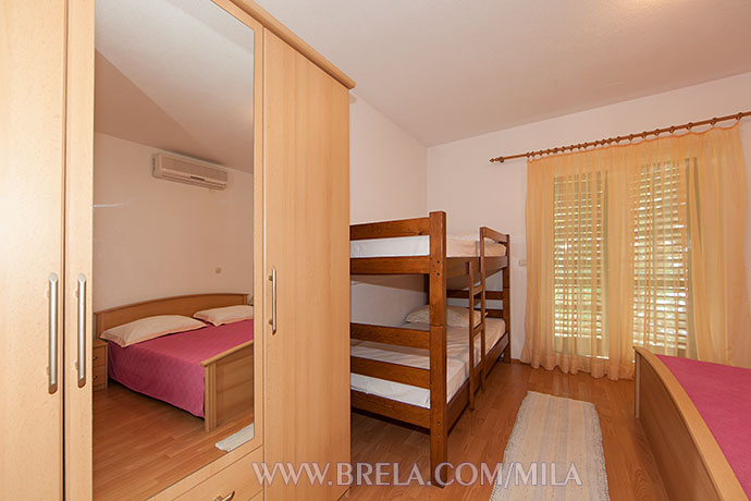 dje�ji kreveti na kat u drugoj spava�oj sobi - child beds in second bedroom
