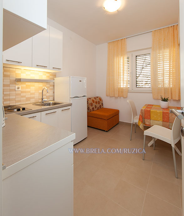 apartments Ru�ica �ami�, Brela - kitchen