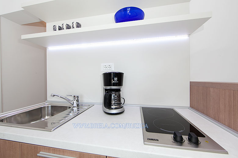 apartments Ru�ica �ami�, Brela - mini kitchen