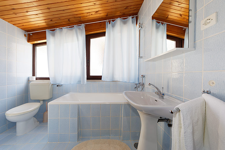 apartments Ru�ica, Brela - bathroom