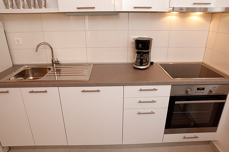 apartments Ru�ica, Brela - dining table