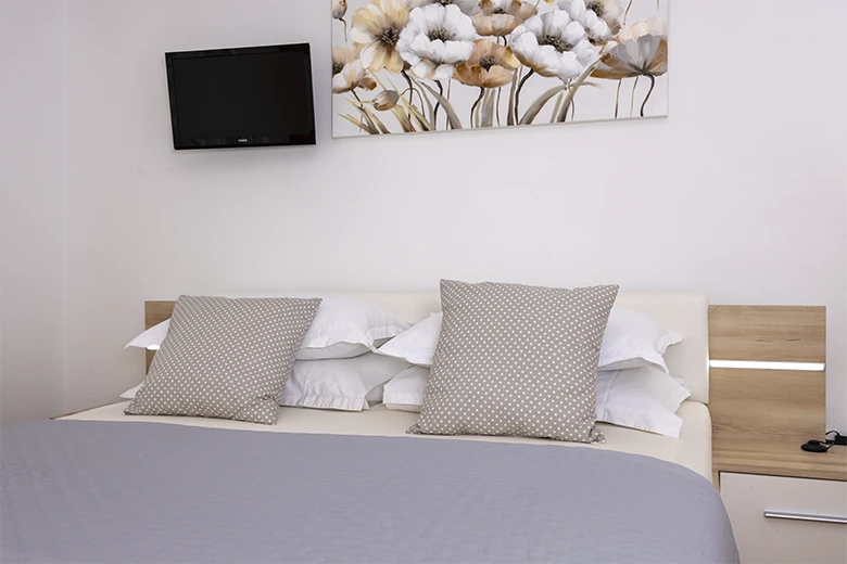Apartments Škrabić, Brela - bedroom