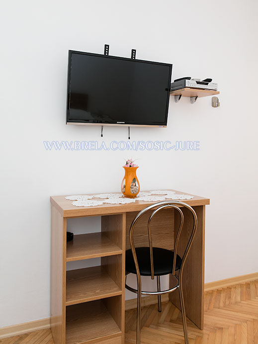 apartments Jure &Scaron;o&scaron;ić, Brela - TV