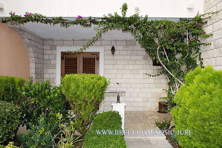 apartments Jure &Scaron;o&scaron;ić, Brela - veranda