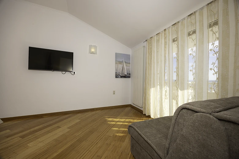 Apartments Villa kapetan Jure, Brela - bedroom