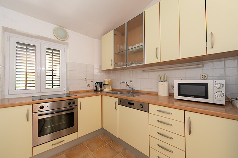 Apartments Villa Sunset, Brela - kitchen