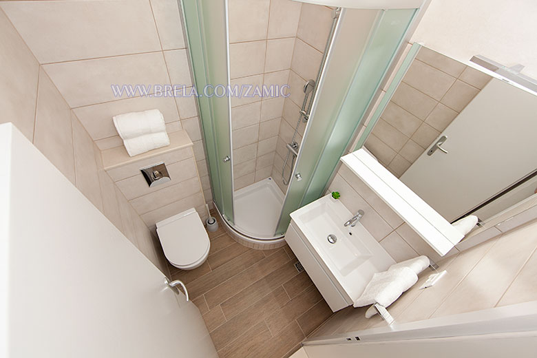 apartments Marija �ami�, Brela - bathroom