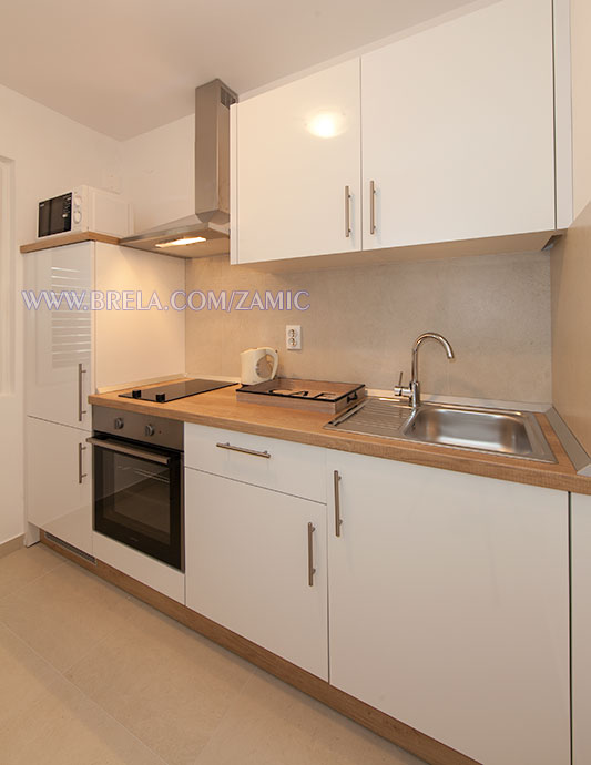apartments Marija �ami�, Brela - kitchen