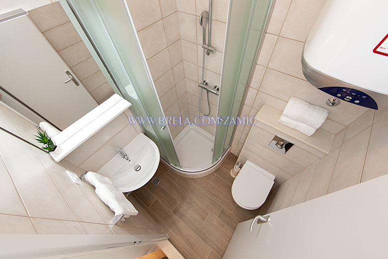 apartments Marija �ami�, Brela - bathroom