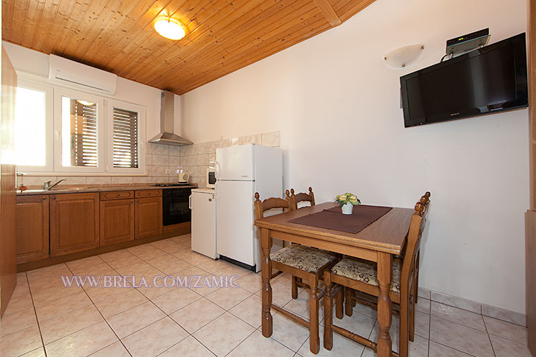 apartments Marija �ami�, Brela - dining room